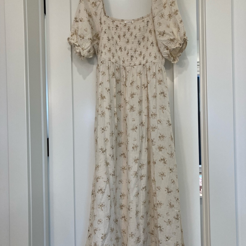 Neuflora Cream Dress